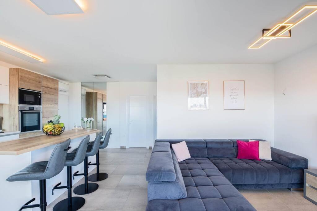 Penthouse Mario Apartman